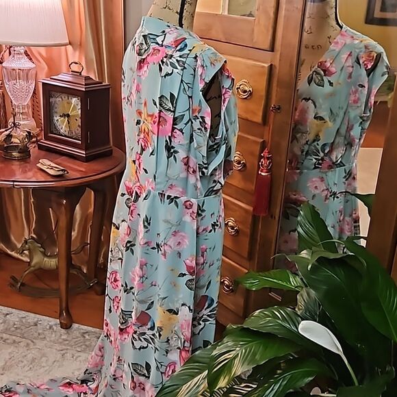 Eliza J Floral Faux Wrap Dress in Pastel Colors size 14 - Picture 9 of 13